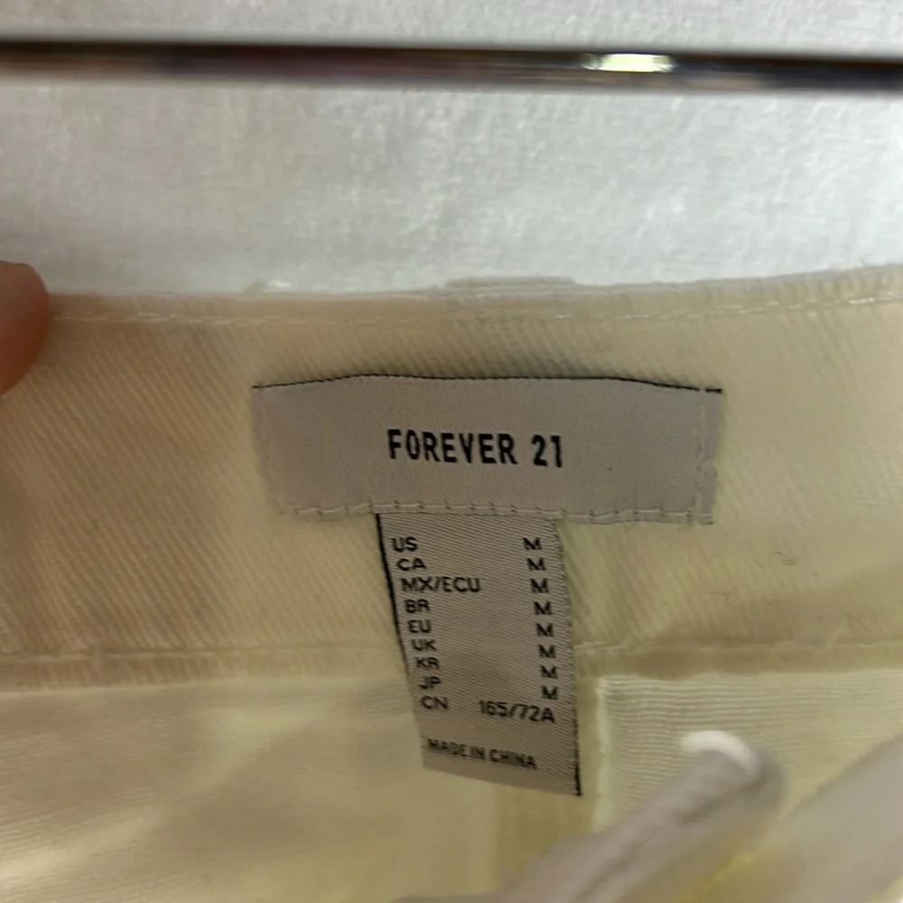 Forever 21 white mini Denim skirt - Picture 4 of 4